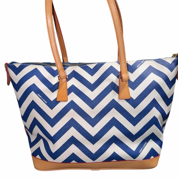 Dooney & Bourke Navy and White Chevron Tote nwot - Picture 2 of 4